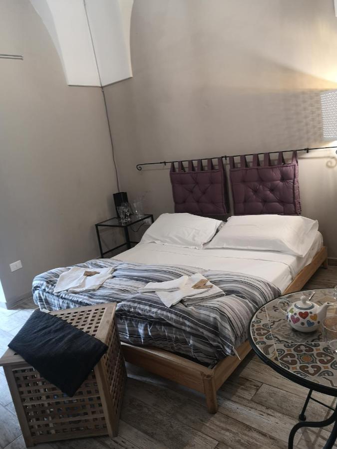 Dimora "I Santi Patroni" Aparthotel Lecce Exterior photo