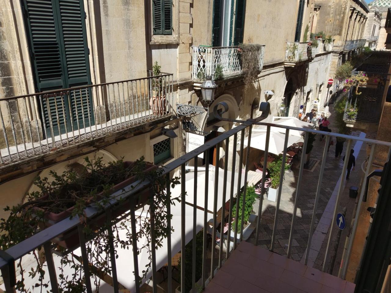 Dimora "I Santi Patroni" Aparthotel Lecce Exterior photo