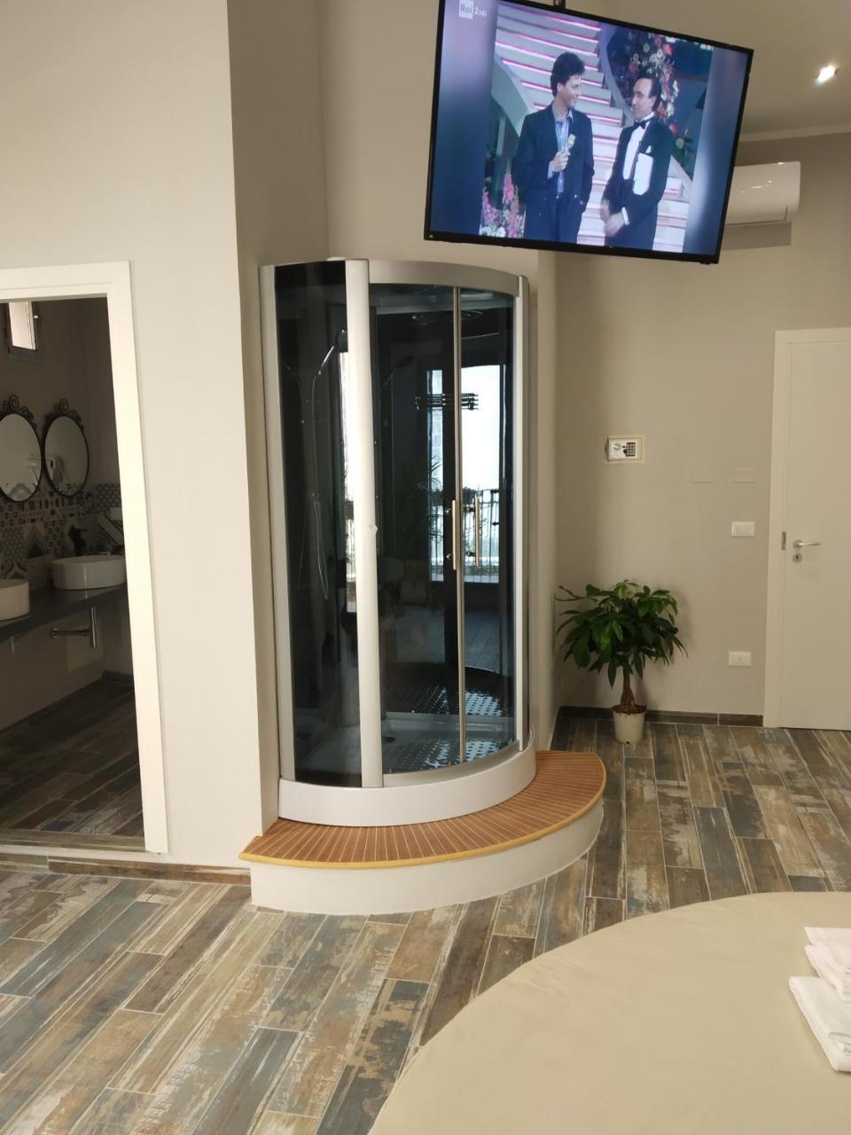 Dimora "I Santi Patroni" Aparthotel Lecce Exterior photo